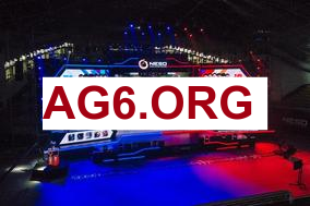 乌兹：韩服单排看的人挺多的，人才市场也多，但不能天天玩！